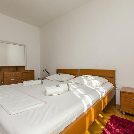 Apartments Mare Postira Kültér fotó
