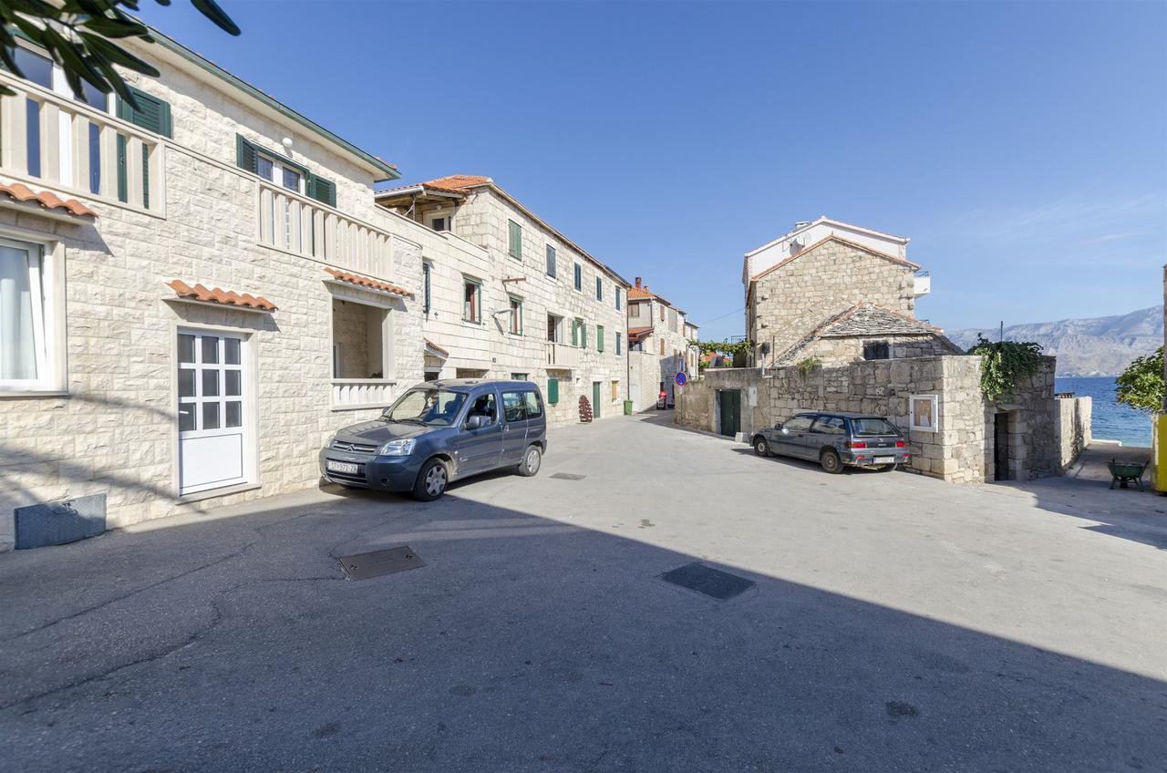 Apartments Mare Postira Kültér fotó